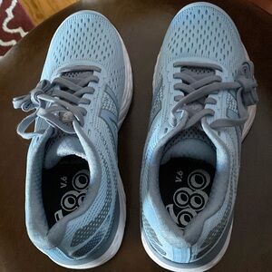 New Balance Women’s Size 7 Running Shoes